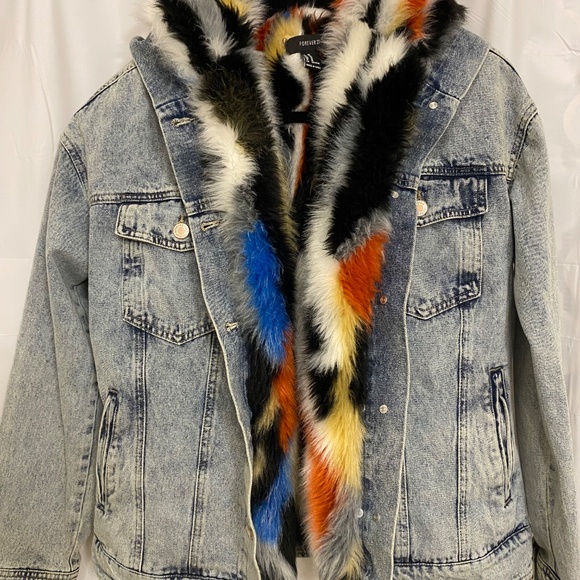 Forever 21 Denim jacket with colorful removable fur lining Medium - Picture 13 of 15